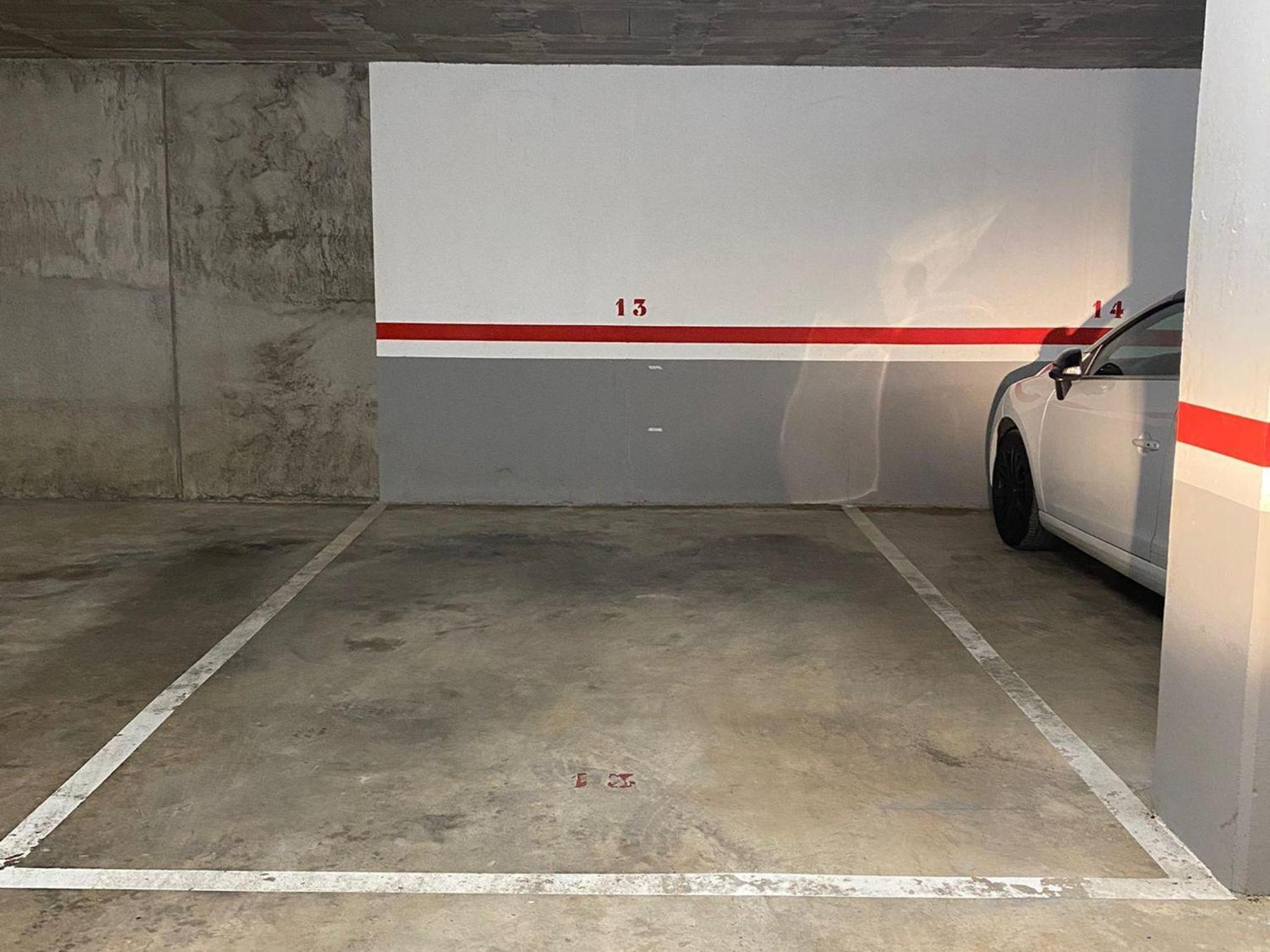 Luminoso Con Piscina, Terraza Y Parking, Cerca De La Playa En Santa Margarida - Es-228-125